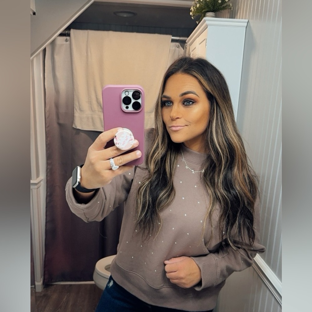 Meet your Posher, Ashley